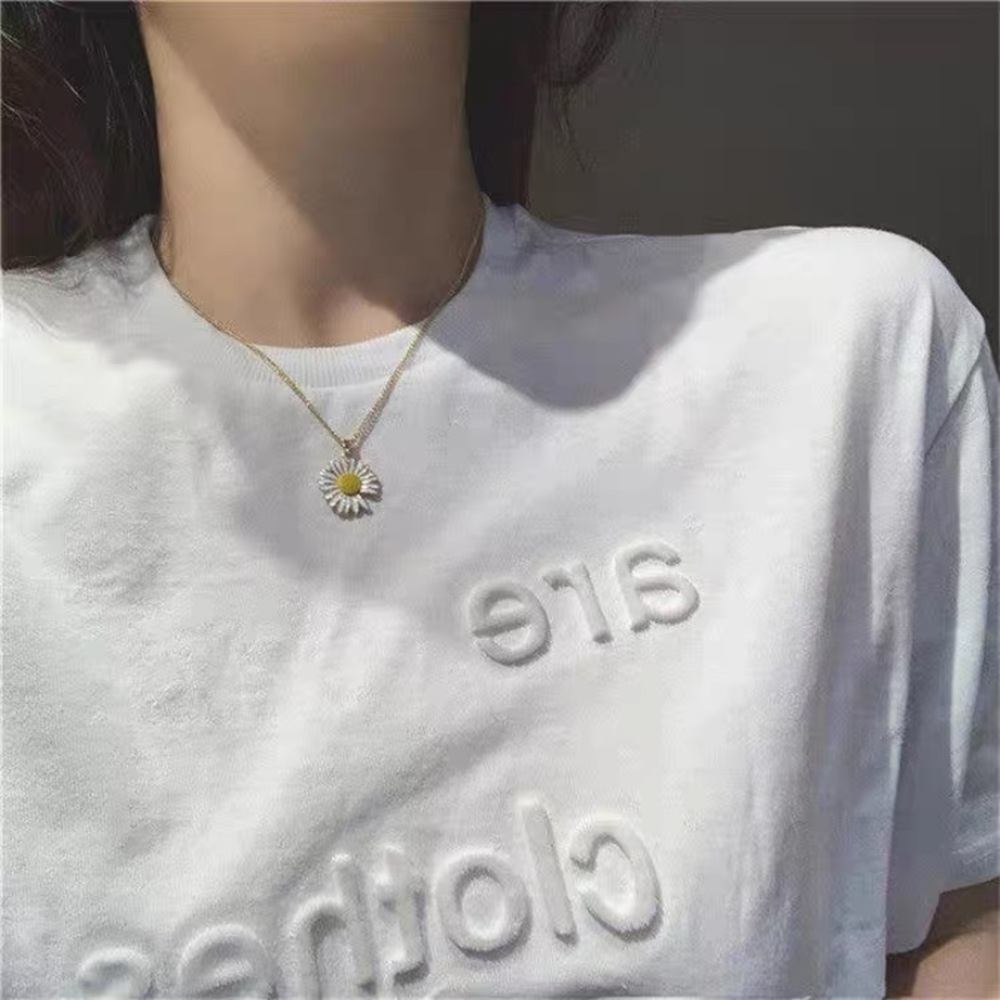 💕Last one Daisy Charm Necklace Enamel Daisy - Picture 7 of 9